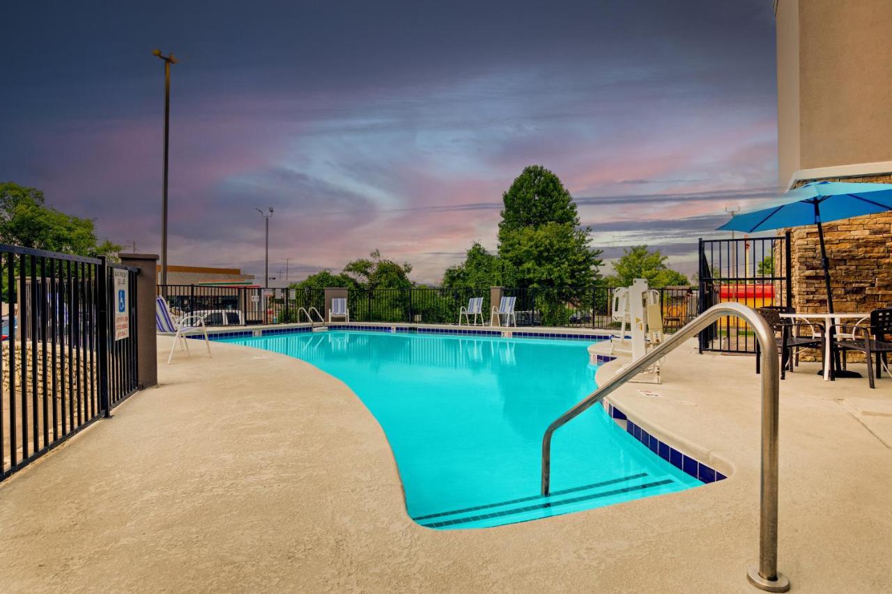 Holiday Inn Express Nashville W-I40 By Ihg Екстер'єр фото